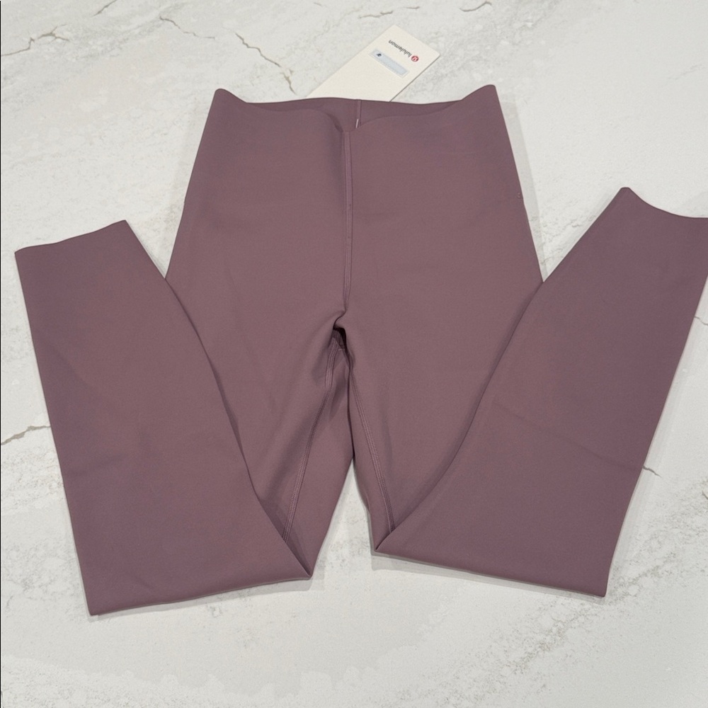 Lululemon Athletica Glow Up HR Tight 25” in lavender